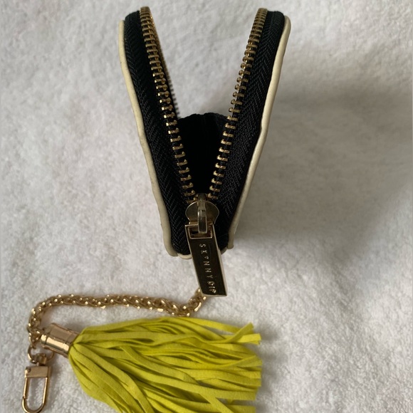 Skinnydip London Baseball Coin Zip Pouch - Picture 5 of 8